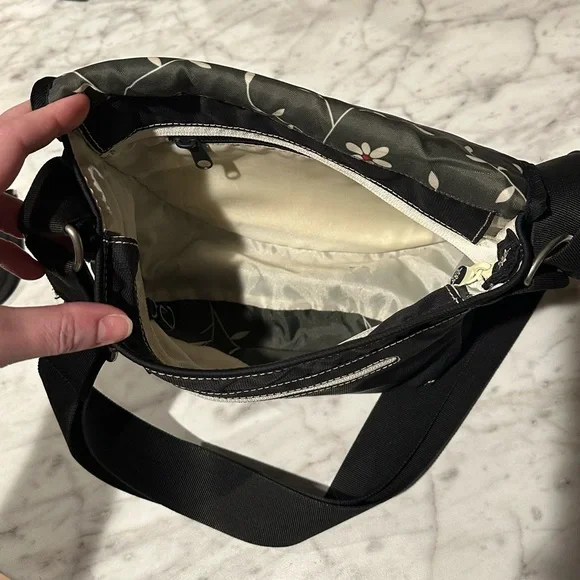 Sherpani Milli Black Crossbody Bag with ID Pouch - Picture 4 of 9